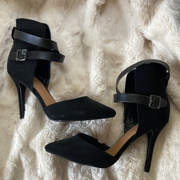 Black suede heels with wrap - Picture 4 of 4
